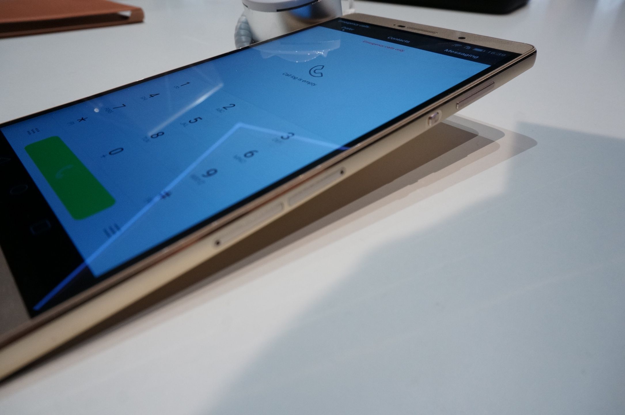Huawei P8 oraz 6,8-calowy P8max oficjalnie 49