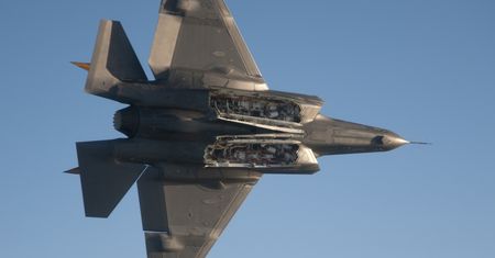 Pierwsze F-35 wylądowały na lotniskowcu USS Nimitz