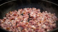 Twoja dieta jest bogata w tłuszcz? Oto co dzieje się z wątrobą