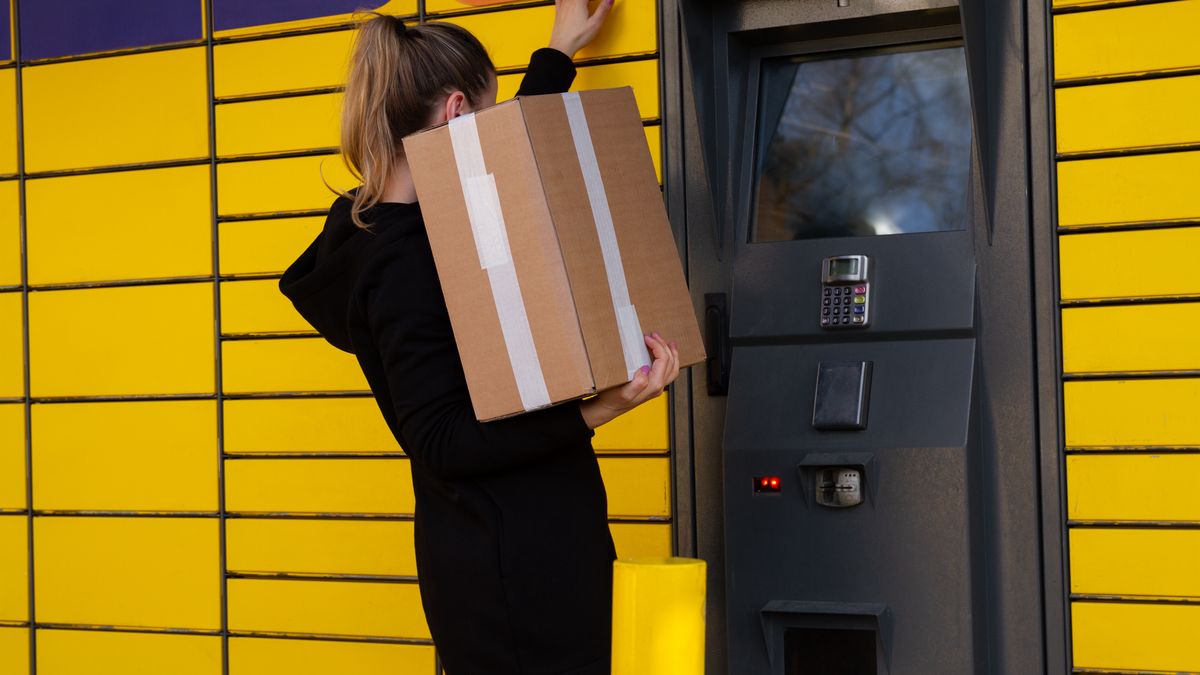 Marcin Golba
paczkomat, parcel, locker, inpost, package, woman, pack, pickup, poland, courier, delivery, technology, allegro, automatic, box, cabinet, collect, commerce, company, door, e-commerce, electronic, equipment, express, female, girl, in post, lock, lockers, machine, mail, mailbox, mailboxes, metal, people, person, polish, post, postal, receive, self-service, service, shelf, shipping, shopping, smart, station, steel, storage