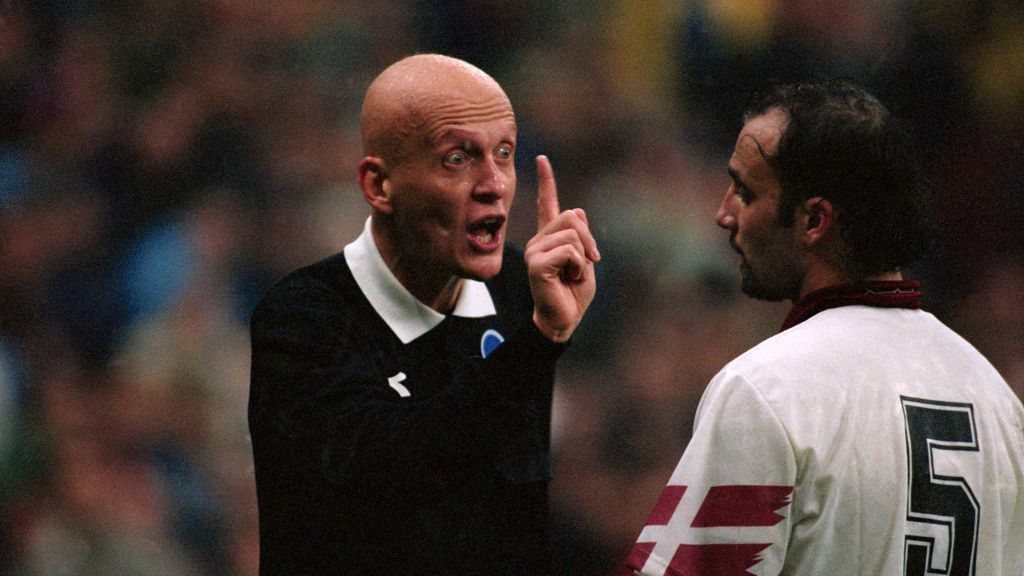 Getty Images / Neal Simpson / Na zdjęciu: Pierluigi Collina