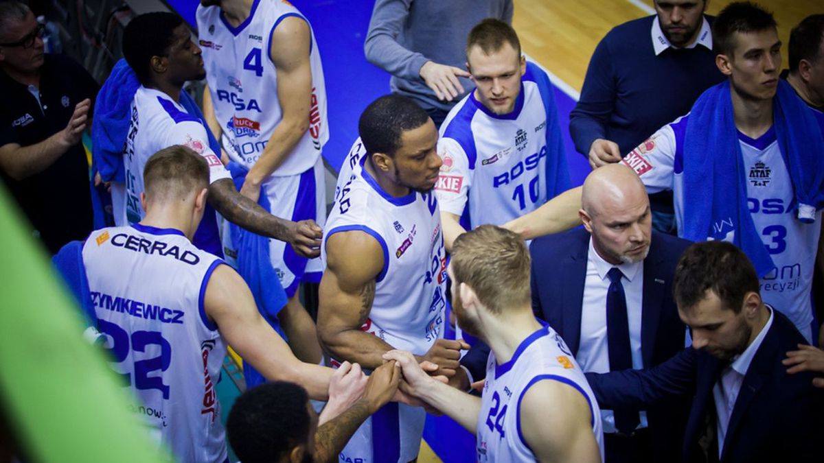 WP SportoweFakty / Tomasz Fijałkowski / Na zdjęciu: koszykarze HydroTrucku Radom