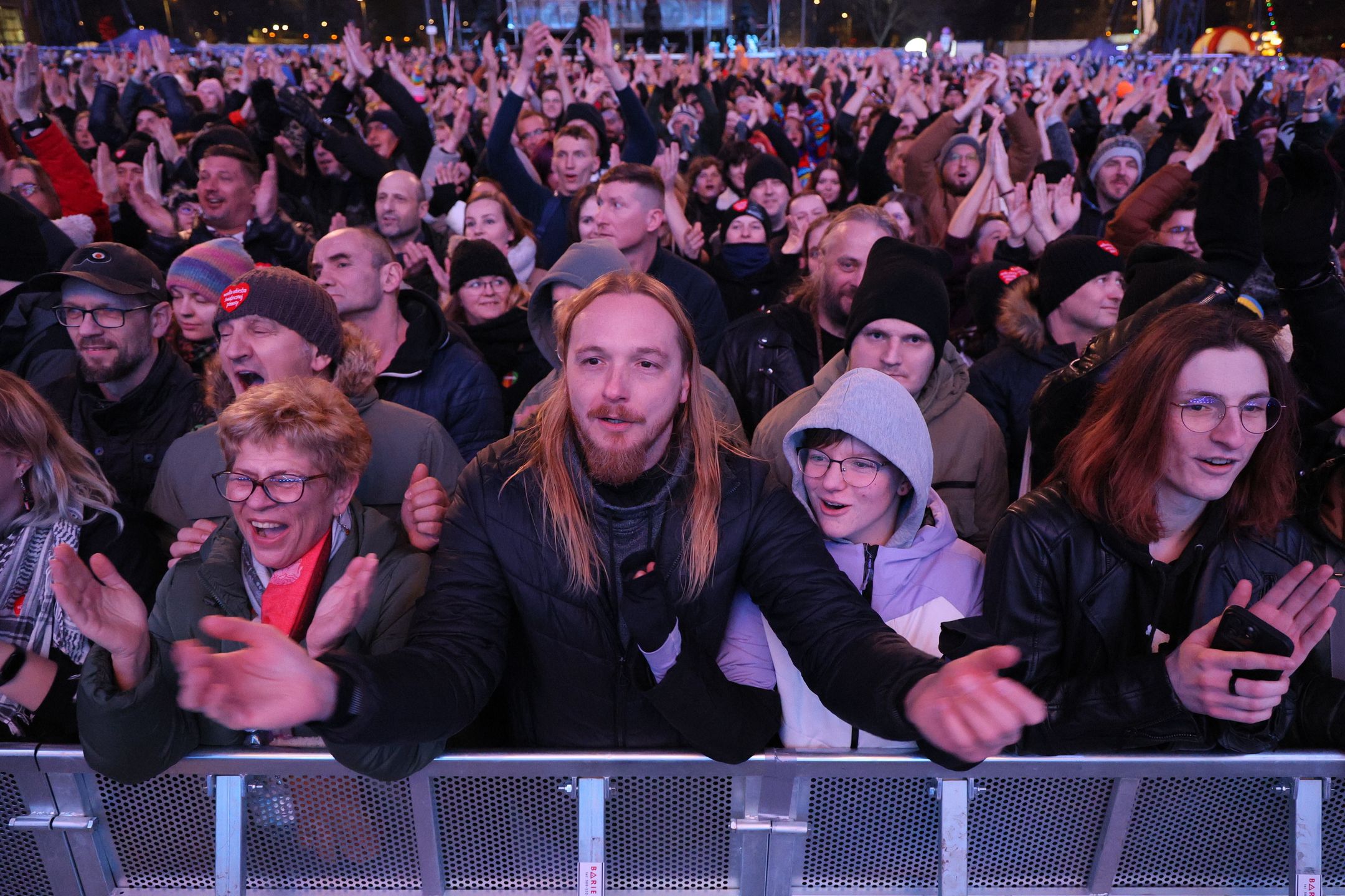 Warszawa, 26.01.2025. Koncert na błoniach Stadionu Narodowego w Warszawie, 26 bm. Trwa 33. Finał Wielkiej Orkiestry Świątecznej Pomocy. W tym roku zbiórka zostanie przeznaczona na potrzeby hematologii i onkologii dziecięcej. (mr) PAP/Paweł Supernak