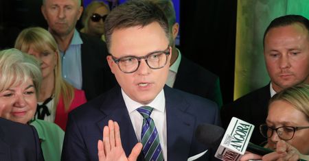 Hołownia zamieścił wpis. "Dlatego tyle wyborców zostało w domu"