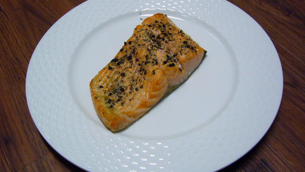 Ryba nerka poddana obróbce wysuszającej mięso