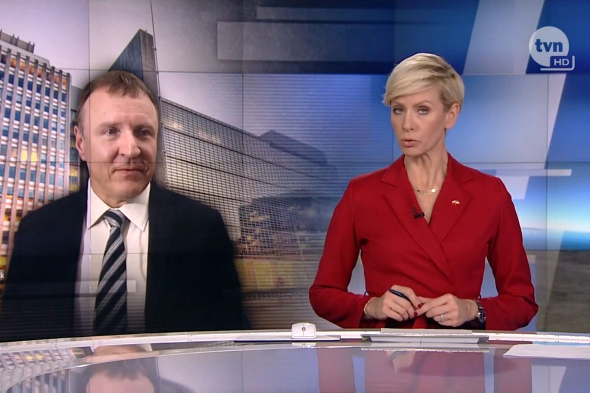 "Fakty" TVN wystawiły "laurkę" Jackowi Kurskiemu