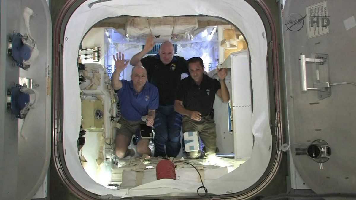 Mokre lądowanie smoka. SpaceX może świętować udaną misję 10