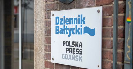 Sąd wstrzymał przejęcie Polska Press przez Orlen. Szef UOKiK nie kryje zaskoczenia