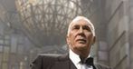 ''The Time Being'': Frank Langella ma miliony i umiera