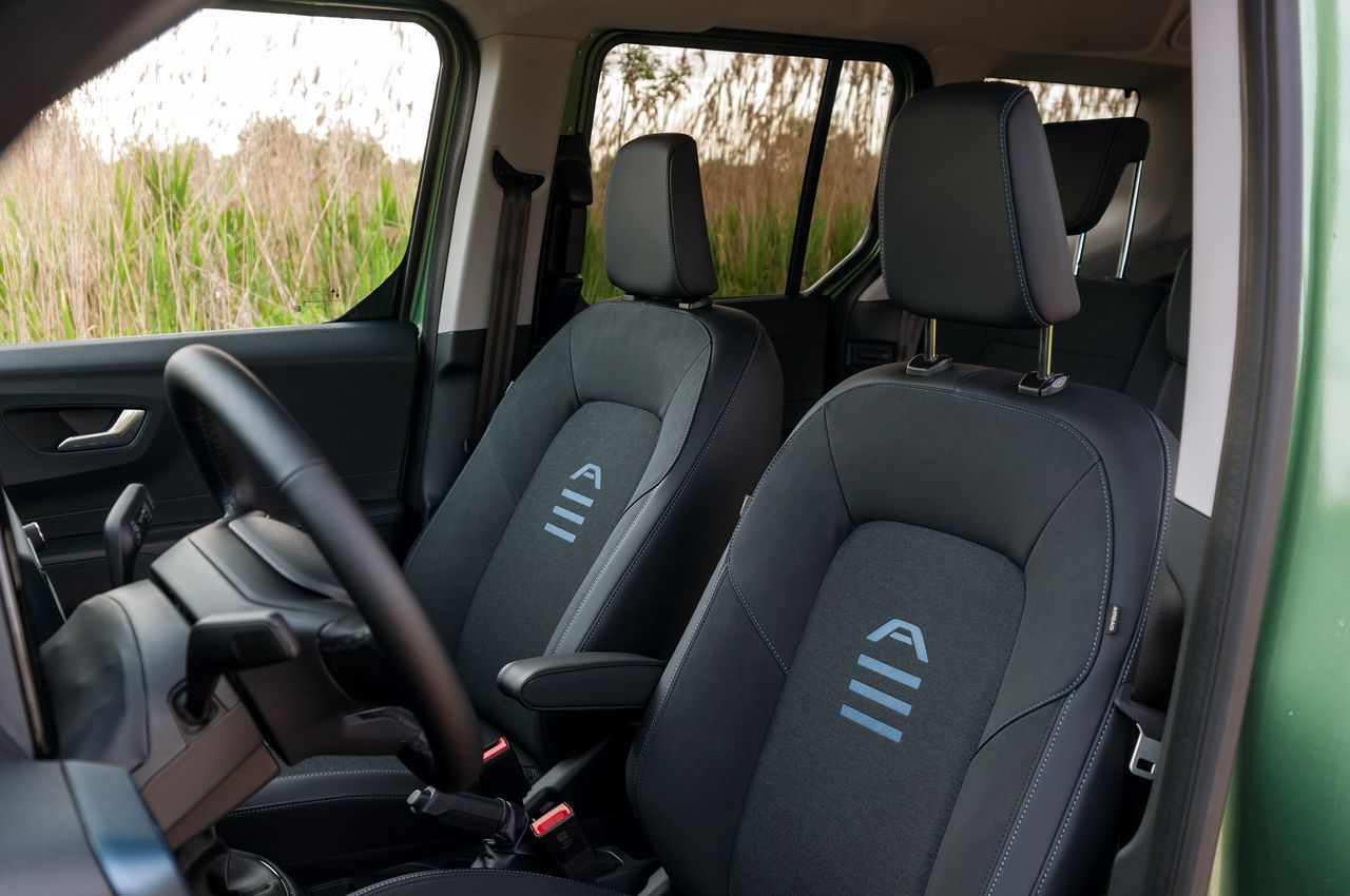 Ford Tourneo Courier Active (2024)