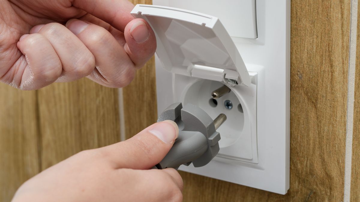 gniazdo, elektryczne, kontakt, klapka, wtyczka, zużycie, licznik, ogrzewanie, fotowoltaika, podwyżka, energia, elektryczna, czysty, nowy, zasilacz, zasilanie, kabel, bryzgoszczelne, woda, zabezpieczenie, suszarka, dom, naprawa, blokada, podwójny, bolec, uziemienie, gniazdko elektryczne, elektryka, czajnik, pojedyncze, wtyk