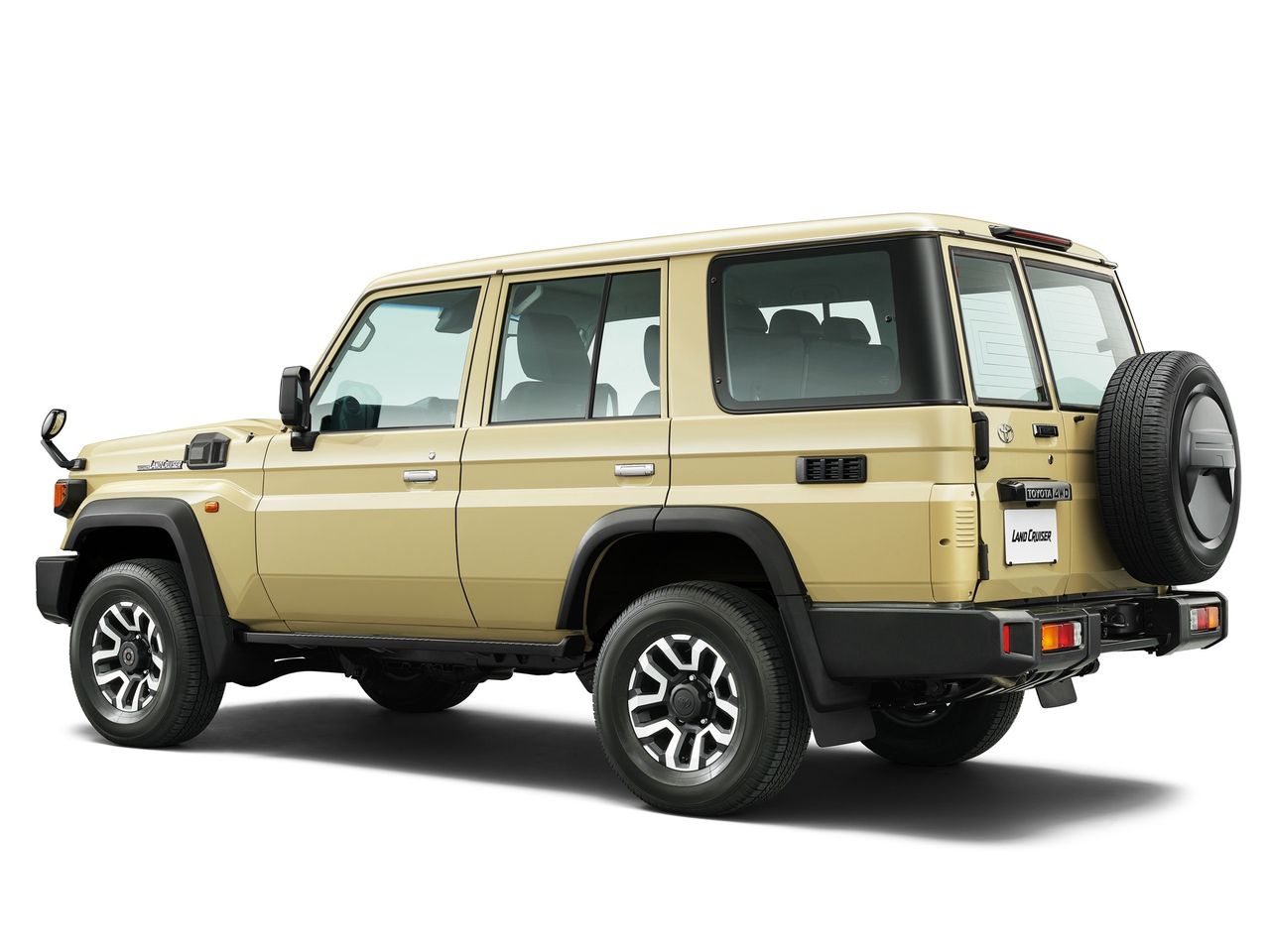 Toyota Land Cruiser J7 (2023)