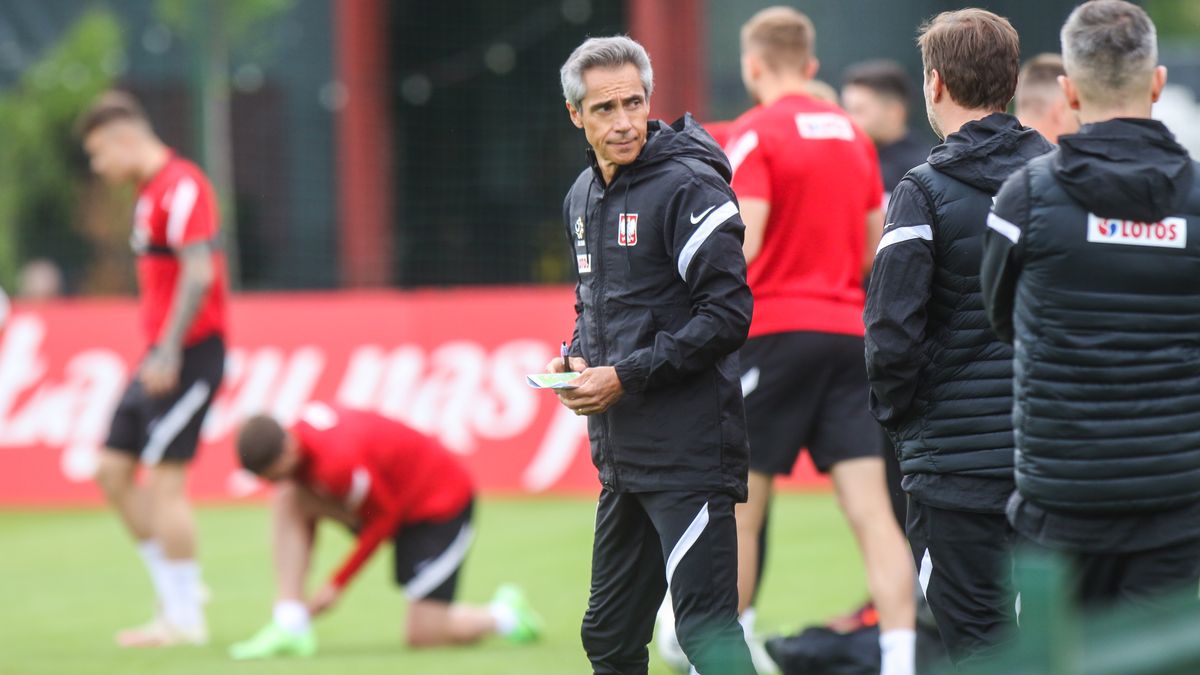 Paulo  Sousa during the Polish national team training camp, in Opalenica, Poland, on May 26, 2021. (Photo by Foto Olimpik/NurPhoto via Getty Images)