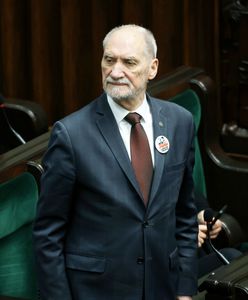 Macierewicz odda ogromną kasę? "Nie wziąłem ani grosza" [RELACJA NA ŻYWO]