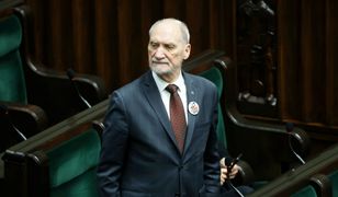 Macierewicz odda ogromną kasę? "Nie wziąłem ani grosza" [RELACJA NA ŻYWO]