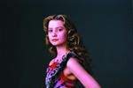''Alicja po drugiej stronie lustra'': Mia Wasikowska przechodzi na drugą stronę lustra