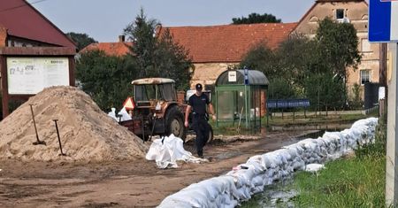 Premier: będzie program odbudowy terenów dotkniętych powodzią