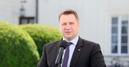 Czarnek po raz kolejny o LGBT i Paradzie Równości. Mocne słowa na antenie TVP