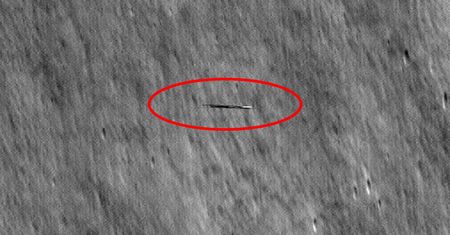 W pobliżu Księżyca pojawił się "tajemniczy" obiekt. NASA już wie, czym jest