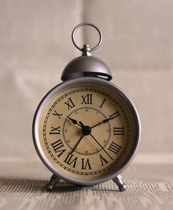 Zmiana czasu 2020. Kiedy przestawiamy zegarki z czasu letniego na zimowy?