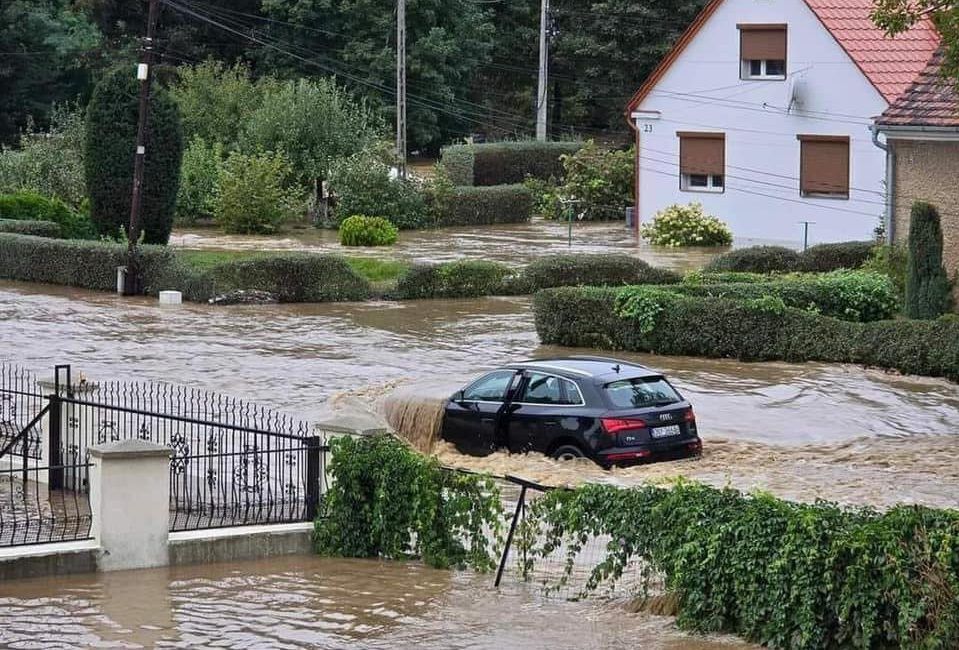 Katastrofa tamy w Stroniu Śląskim: wadliwe prace ziemne przyczyną przerwania zapory