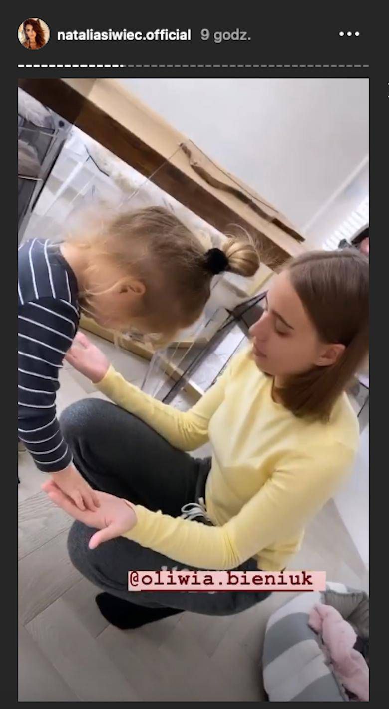Oliwia Bieniuk zajmuje się córką Natalii Siwiec
