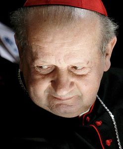 Kard. Dziwisz: opinia publiczna skazuje człowieka na śmierć cywilną