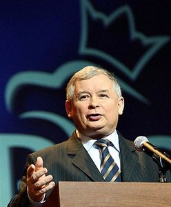 Trzy tysiące żółtych kartek dla PO podczas konwencji PiS