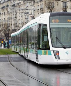 Po niemal 70 latach tramwaj wraca do Paryża