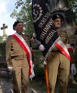 Pogrzeb żołnierza AK na Cmentarzu Rakowickim