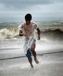 Tajfun Xangsane pustoszy Filipiny