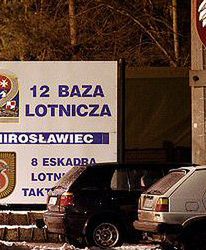 Prokuratorzy wciąż na miejscu katastrofy samolotu