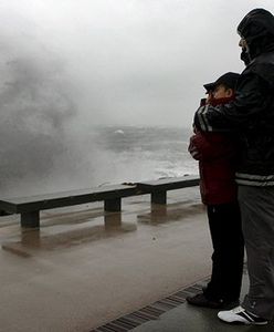 Prom z Polakami zawinął do portu