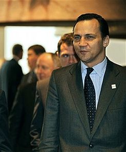 Sikorski: zmieni się styl polskiej polityki zagranicznej