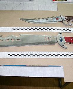 Za cios maczetą w głowę oddał nożem w brzuch