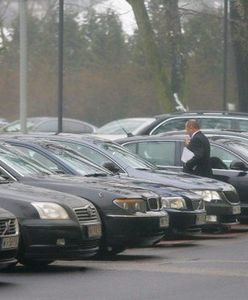 Trzy limuzyny dla jednego ministra