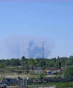 Strażacy wciąż dogaszają halę w Wólce Kosowskiej
