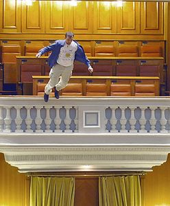 Dramat w parlamencie - desperacki skok przerwał debatę