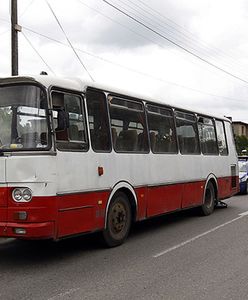 Autobus wjechał w grupę dzieci - czworo rannych