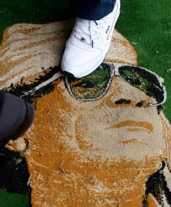 Chcą głowy dyktatora - obiecują bajeczną fortunę i...