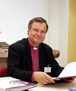 Bp Jagucki przyznał się do współpracy z SB