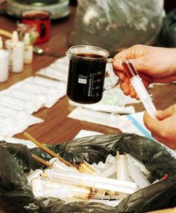 "Zamiast karać narkomanów, powinno się ich leczyć"