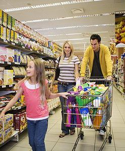 PE zwraca uwagę na "nadużycia cenowe" sieci supermarketów