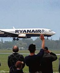 Tanie podróże samolotem będą kosztowały drożej