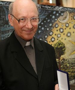 E-oszust podszył się pod księdza