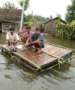 20 osób utonęło po wywrotce łodzi ratowniczej
