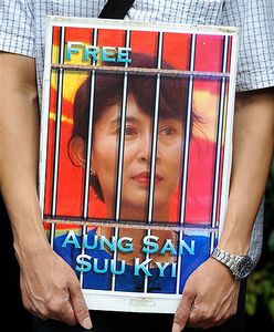 "Pokojowa Nagroda Nobla może szkodzić jej laureatom"