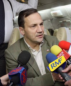 Sikorski odpiera zarzuty PiS w sprawie przetargu na samoloty