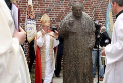 Pomnik Jana Pawła II w Hamburgu