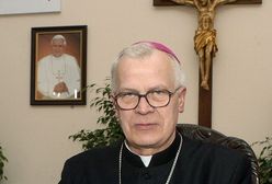 "Abp Michalik wzorcowo poinformował o materiałach IPN na jego temat"